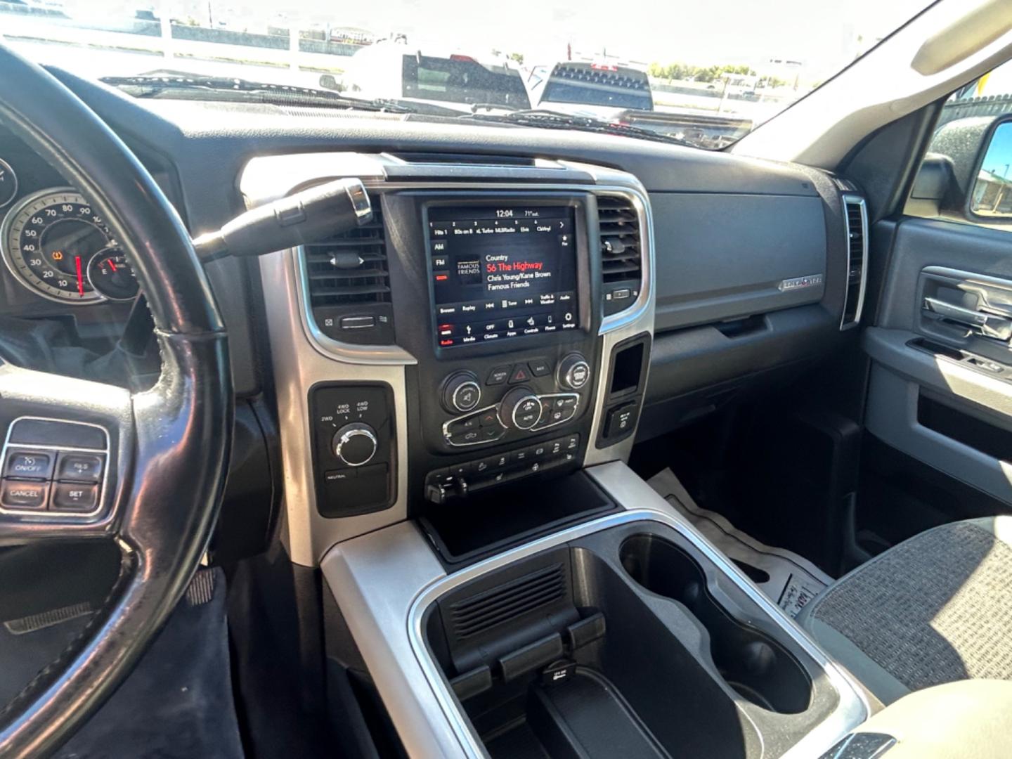 2018 Red RAM 2500 SLT Crew Cab SWB 4WD (3C6UR5DLXJG) with an 6.7L L6 OHV 24V TURBO DIESEL engine, 6A transmission, located at 1687 Business 35 S, New Braunfels, TX, 78130, (830) 625-7159, 29.655487, -98.051491 - Photo#11